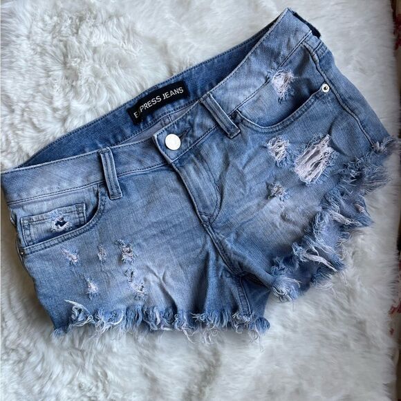 EXPRESS FRAYED RAW HEM CUT OFF DISTRESSED DENIM JEAN SHORTS SIZE 6 - Picture 1 of 8